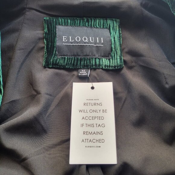 NWT Eloquii Women’s Velvet Dark Emerald Green Blazer with Belt (Size: 22) - Picture 3 of 16